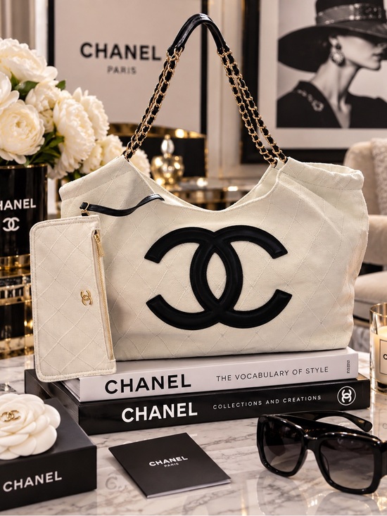 Vip Gift Bag Handbags - Chanel Tote Bag – VIP Beauty Gift | New Never Used
